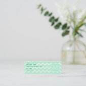 Mint Groene Zigzag met aangepast monogram. Mini Visitekaartje (Staand voorkant)