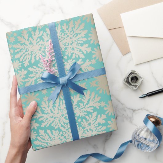 Mint inpakpapier met sneeuwvlokken (Geschenken)