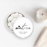 Mint om een minimalistische weddenschap te zijn ronde sticker<br><div class="desc">Maak je speciale dag nog zweet met onze 'Mint to be' bruiloft voor Stickers. Deze charmante stickers voegen een persoonlijke aanraking toe aan elke bruiloft of feestelijke viering, waardoor uw feestgenoten de perfecte afwerking hebben. Met hun elegante design en prachtige script, zijn deze stickers een mooie manier om je waardering...</div>