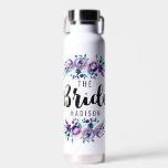 Mint & Paarse Bloemen Krans Bruiloft Bruid Waterfles<br><div class="desc">Mint & Paarse Bloemenkrans Waterverf Bruiloft Gepersonaliseerde bruid Mason Jar Mok met  roos en bloemen en leuk modern Brush Font. Check mijn winkel om de hele bruidssuite te zien voor dit ontwerp!</div>