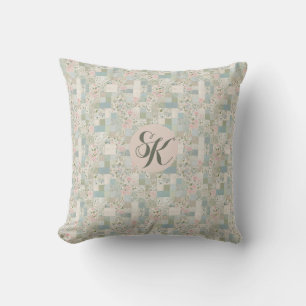 Mint patchwork monogram kussen