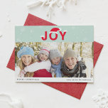 Mint Snow Joy Holiday Photo Flat Kaart<br><div class="desc">Een moderne vakantiefoto met sneeuwvlokken,  kersthoed en moderne kalligrafie in rood,  munt en wit. Deze fotokaart maakt deel uit van een vakantieset.</div>
