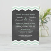 Mint & White Chevron Chalkboard Wedding Uitnodigin Kaart (Staand voorkant)