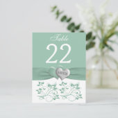 Mint, White Floral Hearts Table Number Kaart (Staand voorkant)