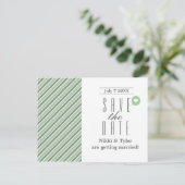 Mintgrijze & witte moderne Save The Date-ansichtka Aankondigingskaart (Staand voorkant)