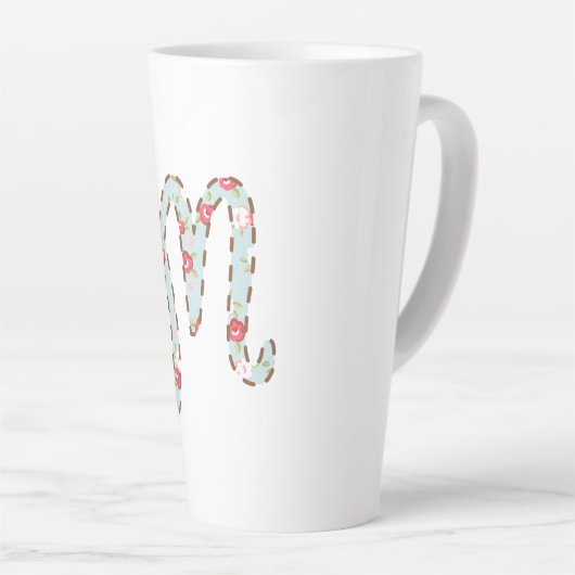 Mintroze bloemige letter M Latte Mok (Rechterhoek)