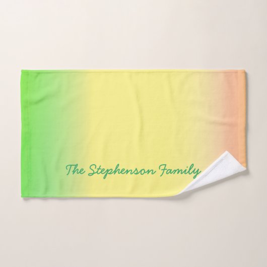 Minty Groene tot Gele Gradiënt met Groen Manuscrip Bad Handdoek (Handdoek)