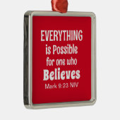 Miracle Bible Verse Christelijk Faith Red Metalen Ornament (Rechts)