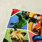 Miraculeus kleurrijk karakterpatroon strandlaken (In situ)