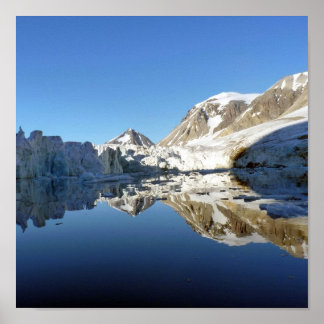 Mirror-afbeeldingen in Svalbard Poster