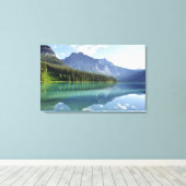 Mirror Lake – Bergreflectie Calm Canvas Afdruk (Insitu (Houten vloer))