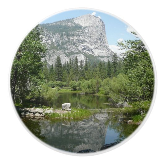 Mirror Lake Uitzicht in Yosemite National Park Keramische Knop (Voorkant)