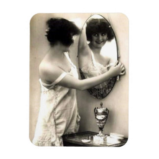 Mirror Mirror  Erotica Pre Code Pin-Up Girl Magneet