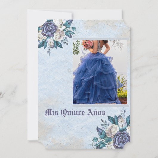 Mis Quince Dusty Blue Bloemen uitnodiging (Achterkant)