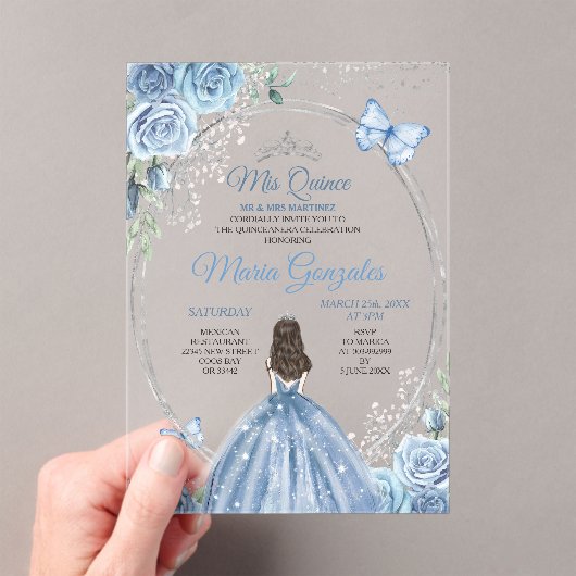 Mis Quince Dusty Blue & Zilver Bloemen Quinceañera Acryl Uitnodigingen (Insitu (Draagbaar))