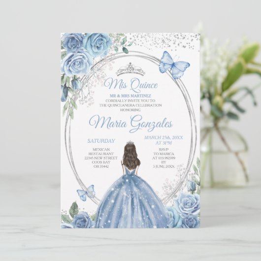 Mis Quince Dusty Blue & Zilver Bloemen Quinceañera Kaart (Staand voorkant)