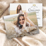 Mis XV Modern Quinceañera 2 Foto 15e verjaardag Save The Date<br><div class="desc">Deel het vreugdevolle nieuws van een aankomende Quinceañera-viering met chique moderne 2-foto's en sla de datum-uitnodigingen op. De afbeeldingen en alle bewoordingen van deze sjabloon zijn eenvoudig te personaliseren. De kleuren en lettertypestijlen kunnen eenvoudig worden aangepast met de Zazzle Design Editor. Het unieke minimalistische overlay-ontwerp is voorzien van grote gedurfde...</div>