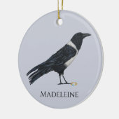 Mischievous Crow en Ring Keramisch Ornament (Links)