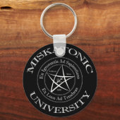Miskatonic University Sleutelhanger (Voorkant)
