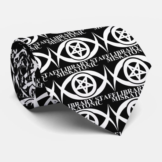 MISKATONISCH BIBLIOTHEEKPERSONEEL STROPDAS (Opgerold)