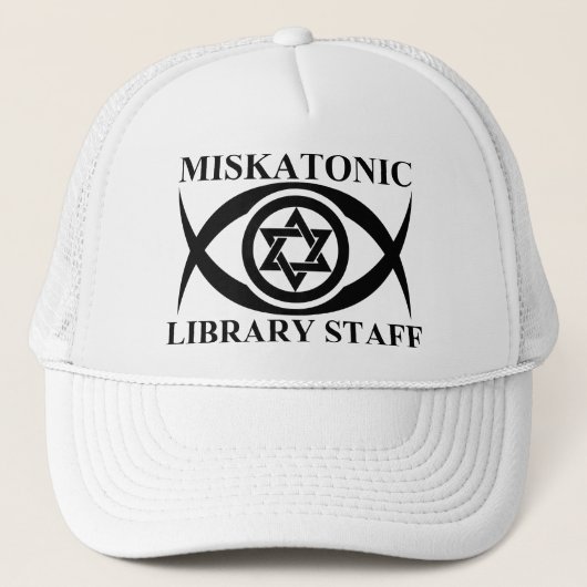 MISKATONISCH BIBLIOTHEEKPERSONEEL TRUCKER PET (Voorkant)