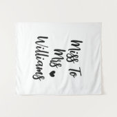 Miss aan Mrs. | Aangepast Vrijgezellenfeest achter Wandkleed (Voorkant (horizontaal))