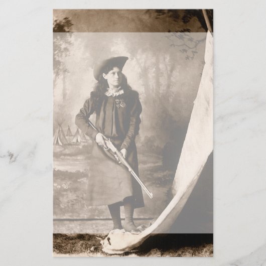 Miss Annie Oakley met Pistool, fotoportret Briefpapier (Voorkant)