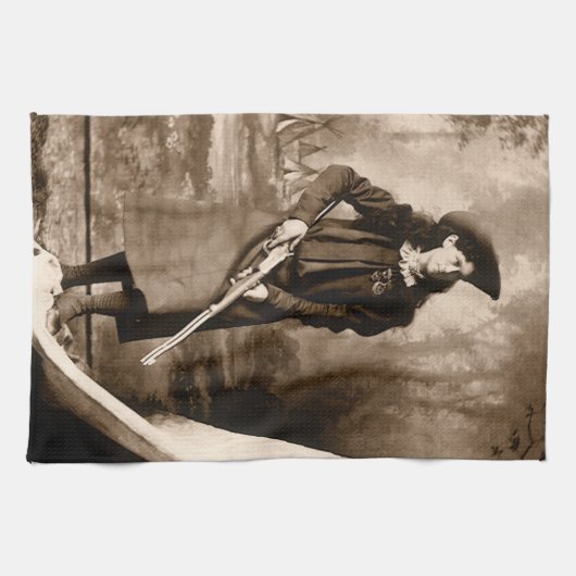 Miss Annie Oakley met Pistool,  fotoportret Theedoek (Horizontaal)