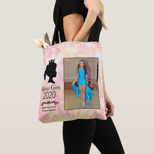 Miss August 2020 Tote Bag (Dichtbij)