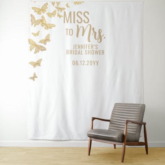 Miss Gold Butterfly Chic White Bridal Backdrop Wandkleed (In situ)