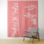 Miss naar Mrs Modern Boho Cactus Red Bachelorette Wandkleed (In situ)