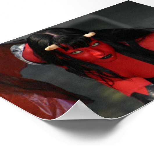 Miss Roos Noir als Poster "Purgatori" (Hoek)