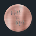 Miss to Mrs Vrijgezellenfeest Party Roos Gold Pink Papieren Bordje<br><div class="desc">Van Miss tot Mrs Vrijgezellenfeest of Bachelorette Party Pink Rose Gold Elegant Faux RVS metallic Paper Borden. De papieren borden From Miss to Mrs gebruiken de populaire rozen gouden achtergrond en grijze typografie. Dit papieren bord maakt deel uit van een Miss to Mrs Collectie als u bijpassende items nodig hebt....</div>