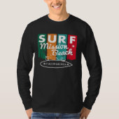 Mission Beach California Surf Surfboard Retro Vin T-shirt (Voorkant)