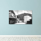 Mission Street in het centrum van Ketchikan Canvas Afdruk (Insitu (Houten vloer))
