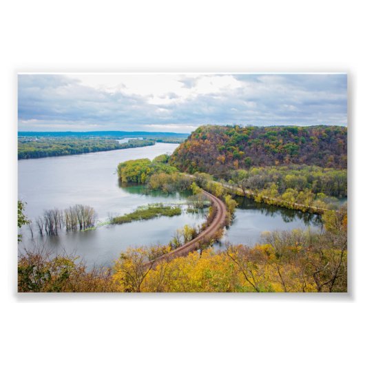 Mississippi River en Wooded Bluffs Foto Afdruk (Voorkant)