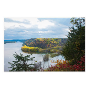 Mississippi River en Woodlands in het najaar Foto Afdruk