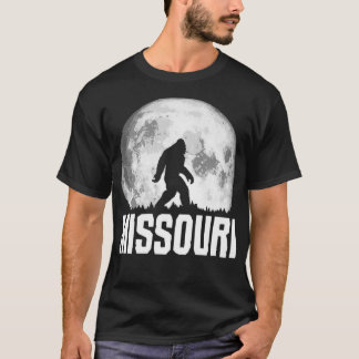 Missouri Bigfoot  Moon Retro Squatch P T-shirt