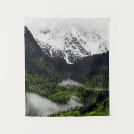 Mist door het bos onder de bergen wandkleed (Voorkant)