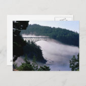 Mist drijft onder de brug over de Deceptpas op Briefkaart (Voorkant / Achterkant)