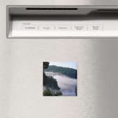 Mist drijft onder de brug over de Deceptpas op Magneet (Insitu (Vaatwasser))