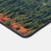 Mist op een eenzaam herfstveld bureaumat (Hoek)