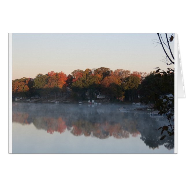 Mist op het meer terwijl de herfst zich op het Pij (Voorkant Horizontaal)