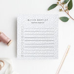 Mist | Pastel Leopard Print op maat Notitieblok<br><div class="desc">Chic aan-doet notitieblok wordt gepersonaliseerd kenmerkt een leopard drukachtergrond in gedempt pastelgrijs en wit. Personaliseer met een naam en een extra lijn van douanetekst (die met "belangrijke te doen dingen"wordt getoond) in modern zwart schrijven. Dit notitieblok van de controlelijst in een subtiel dierlijk drukpatroon maakt het gemakkelijk om spoor van...</div>