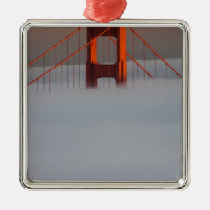 Mist rolt door de baai van San Francisco en bedekt Metalen Ornament