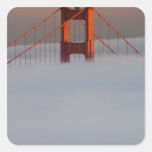 Mist rolt door de baai van San Francisco en bedekt Vierkante Sticker