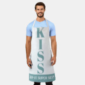 mistblauw en wit houden het Super Sexy KISS Schort (Gedragen)