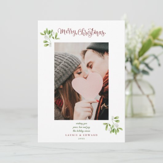 Misteltoe Script Prettig Kerstmis Koppels Foto Feestdagenkaart (Staand voorkant)