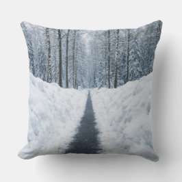 Mistig winterwoudpad Winterlandschap Kussen