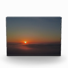 mistige buitenaardse zonsopgang fotoblokken